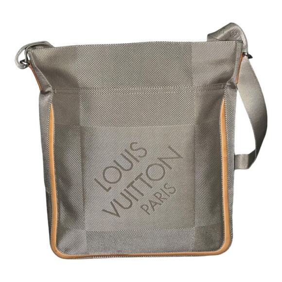 LOUIS VUITTON Damier Geant Compagnon Shoulder Crossbody Bag - Picture 4 of 16
